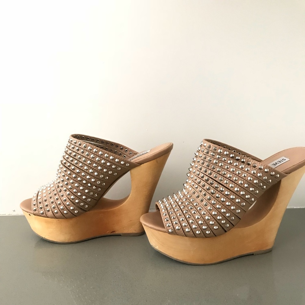 Steve Madden Studded Wedge